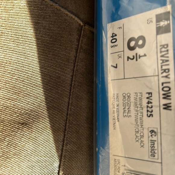 Adidas Rivalry Low women's size 8 1/2 - Picture 7 of 7